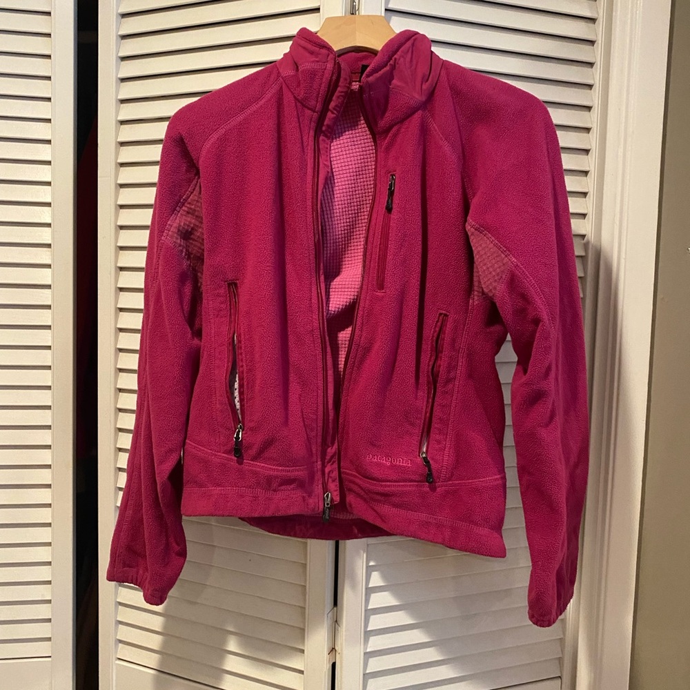 Patagonia Pink fleece jacket (XS) warm and cozy